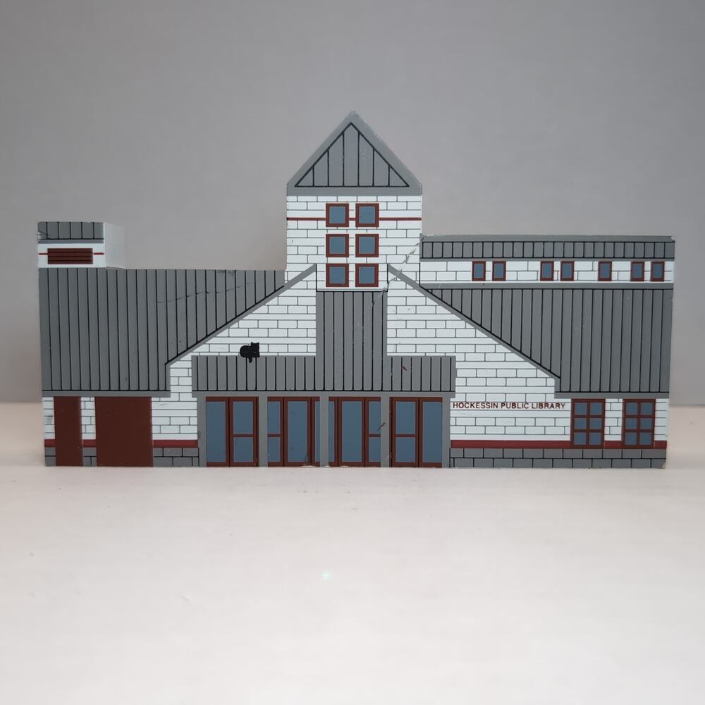 The Cat's Meow New Hockessin Library Newark Delaware 1995 Shelf Sitter DE